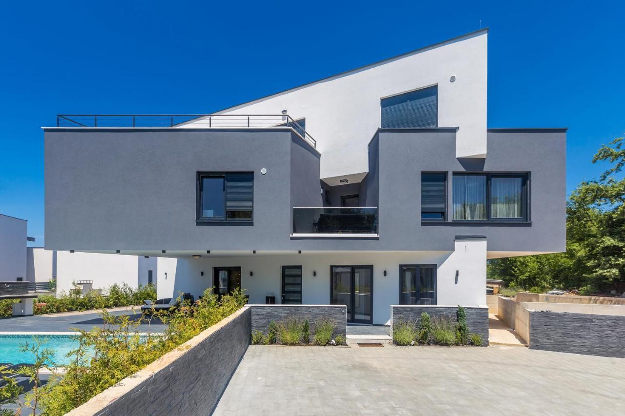 Luxury Apartment Noa Njivice Exterior photo